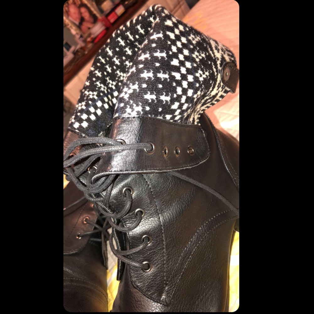 Shoes - Picture 2 of 3